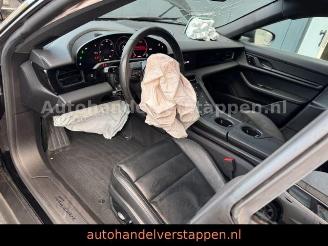 Porsche Taycan 350KW Panorama-Glasdach Leder 20zoll picture 24