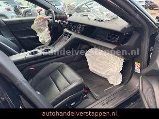 Porsche Taycan 350KW Panorama-Glasdach Leder 20zoll picture 20