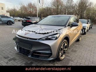 Voiture accidenté Cupra Tavascan 210 kW Endurance 82KWH VOLL 2025/2