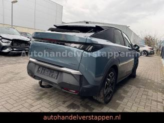 krockskadad bil auto Peugeot   2025/6