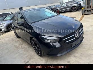 Unfallwagen Mercedes B-klasse  2021/5