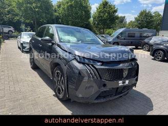 Unfallwagen Peugeot 3008 Hybrid 145 Allure Automatik 2026 2026/3