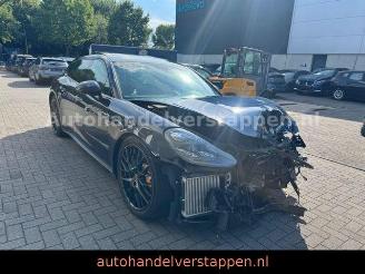 škoda osobní automobily Porsche Panamera Sport Turismo 4 E-Hybrid Platinum Editi 2022/11