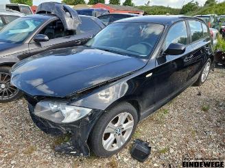 Vrakbiler auto BMW 1-serie 1 serie (E87/87N), Hatchback 5-drs, 2003 / 2012 116d 16V 2010/6
