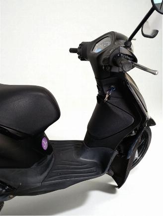 Piaggio  LIBERTY MODEL ABS picture 12