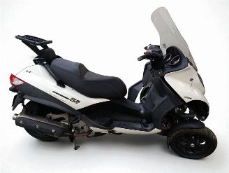 Piaggio  MP3 MODEL LT picture 1