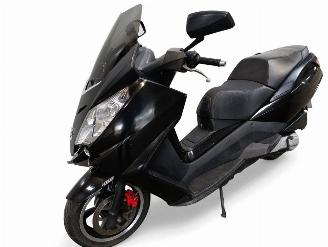 skadebil bromfiets Peugeot  SATELIS RS 2012/4