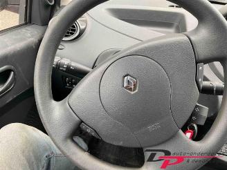 Renault Twingo Twingo II (CN), Hatchback 3-drs, 2007 / 2014 1.2 16V picture 12