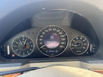 Mercedes E-klasse 240 Elegance! 155dzk NAP! nL Auto picture 20