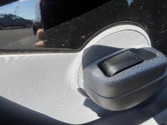 Peugeot 107  picture 10