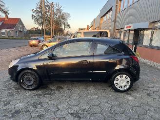 Opel Corsa 1.2 16V Enjoy picture 2