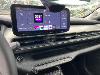 Jeep Avenger 1.2 E-HYBRID SUMMIT picture 24