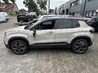 Jeep Avenger 1.2 E-HYBRID SUMMIT picture 2