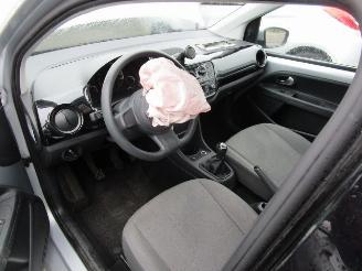 Volkswagen Up! 1.0 picture 7
