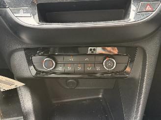 Opel Corsa 1.2 Benzine picture 16