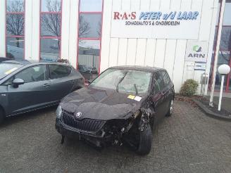 Auto da rottamare Skoda Fabia Fabia III (NJ3), Hatchback 5-drs, 2014 / 2021 1.4 TDI 12V 90 2015/3