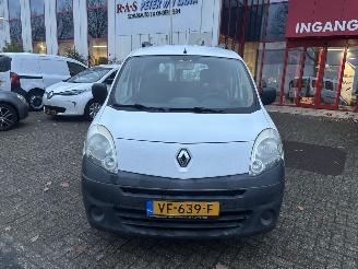 damaged passenger cars Renault Kangoo ROLSTOELLIFT 2011/1