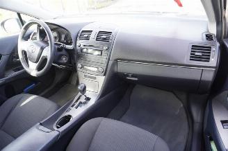 Toyota Avensis 1.8 16v picture 6