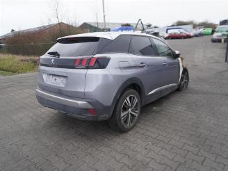 Sloopauto Peugeot 3008 1.2 12v 2018/4