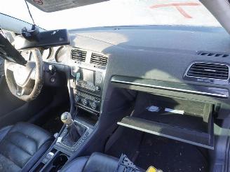 Volkswagen Golf 1.6 TDi picture 5