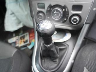 Peugeot 308 1.6 VTi picture 7