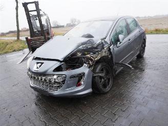 Peugeot 308 1.6 VTi picture 3