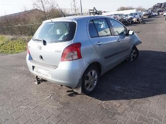 Uttjänta bilar auto Toyota Yaris 1.3 2006/5