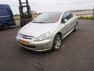 Peugeot 307 CC 2.0 16v picture 3
