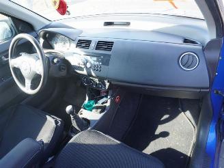 Suzuki Swift 1.3 picture 5