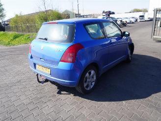 Démontage voiture Suzuki Swift 1.3 2005/11