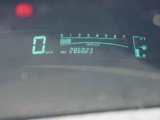 Toyota Yaris 1.3 picture 8