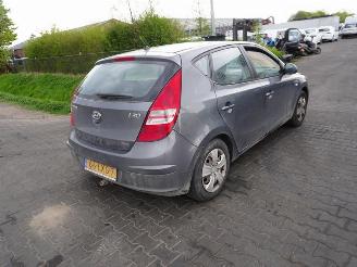 Vrakbiler auto Hyundai I-30 1.6 CVVt 2010/7