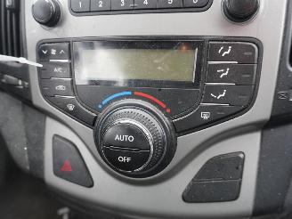 Hyundai I-30 1.6 CVVt picture 6