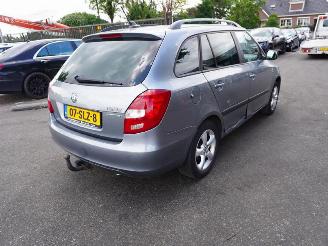 Vrakbiler auto Skoda Fabia combi 1.2 TDi 2011/10