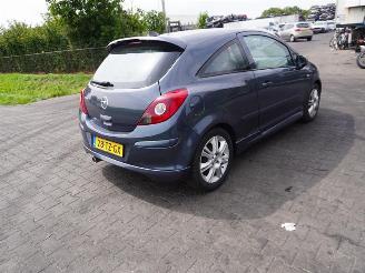 Coche siniestrado Opel Corsa 1.2 2007/3