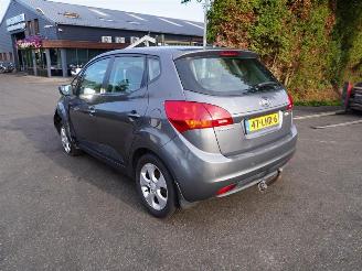 Kia Venga 1.6 picture 2