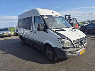 Mercedes Sprinter 516 CDI 16V (OM651.955) picture 4