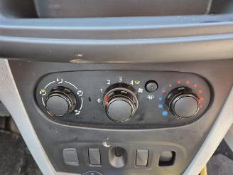 Dacia Logan 1.2 16V picture 6