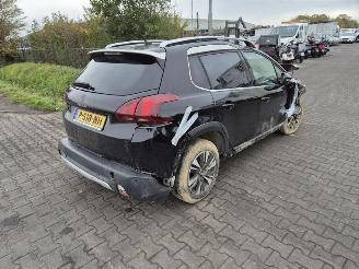 Salvage car Peugeot 2008 1.2 12V 2019/11