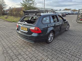 Salvage car BMW 3-serie 318i touring 2008/6