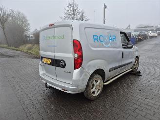 skadebil auto Opel Combo 1.3 CDTi 2013/1