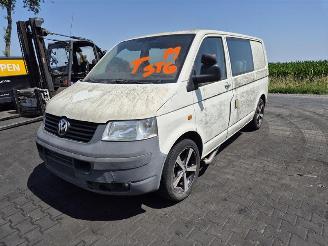Volkswagen Transporter 2.5 TDi picture 3