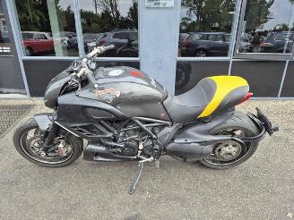 Ducati Diavel CARBON ABS 100 CV picture 4