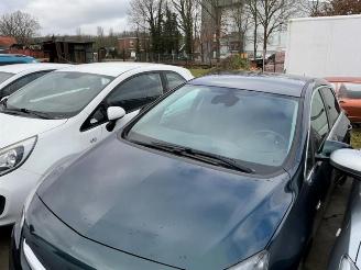 Vrakbiler auto Opel Astra Astra J (PC6/PD6/PE6/PF6), Hatchback 5-drs, 2009 / 2015 1.4 Turbo 16V ecoFLEX 120 2015/9
