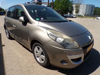 Renault Scenic 1.4 TCE  Dynamique picture 2