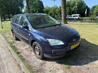 Coche accidentado Ford Focus 74 kW (101 PK)  1596 cc. 2006/6