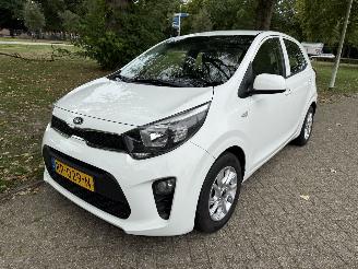 Kia Picanto  picture 1