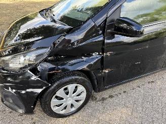 Peugeot 108  picture 11