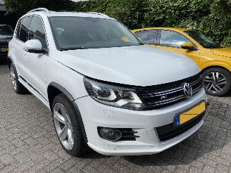 Uttjänta bilar auto Volkswagen Tiguan 4Motion 1.4 TSi Sport&Style R-line Edition.pano/leer 2014/2