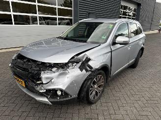 Mitsubishi Outlander 2.0 16V 4x2 SUV  Benzine 1.998cc 110kW (150pk) picture 1